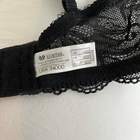 Wacoal “Reveal” lace underwire bra unlined style 851115 black with nude lining - Picture 9 of 12